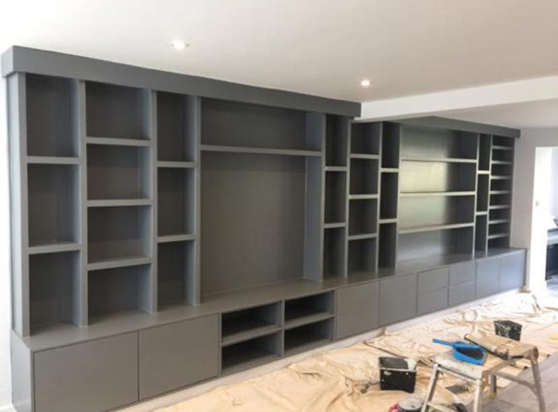 105491264_951724095269219_6041079135512041896_n Media wall finished after painting grey